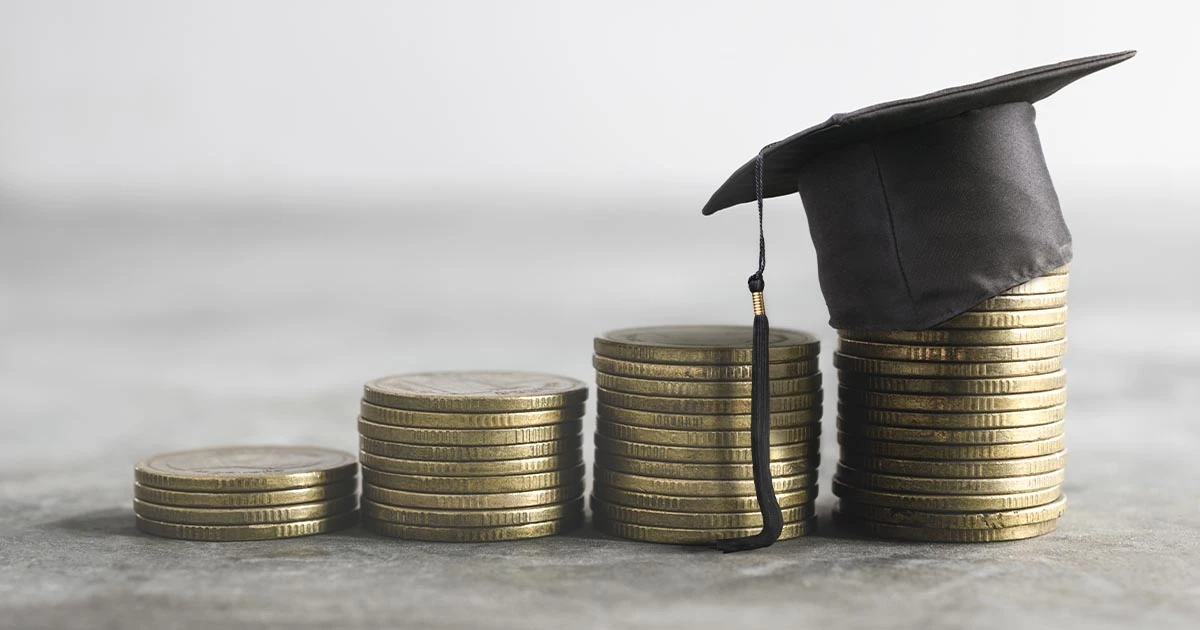 Can international student send money to india